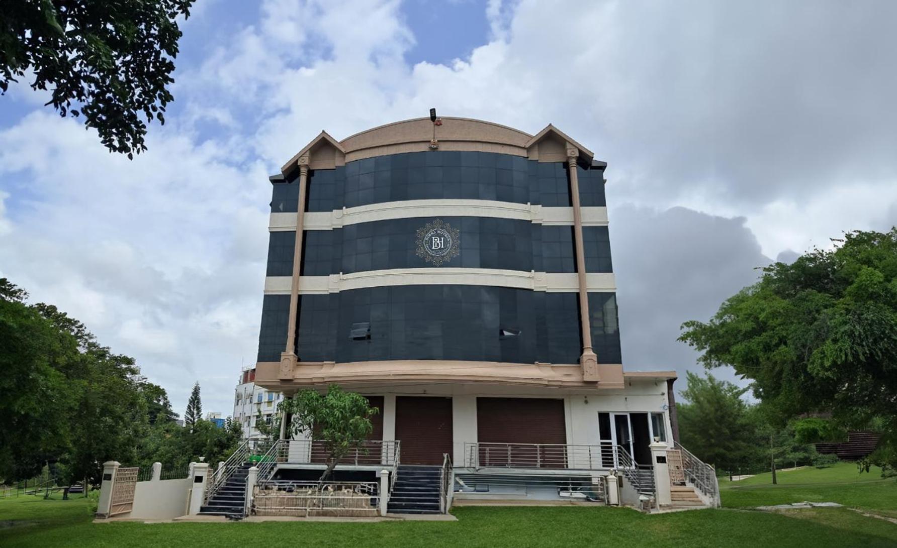 Bimba Hotels Mysore Ngoại thất bức ảnh